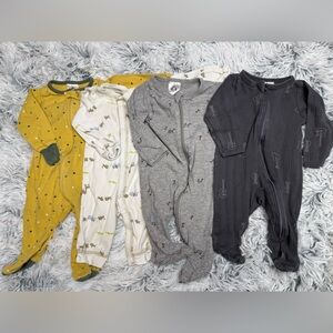 #B1 Newborn - Gerber & Carters - Gray Sleeper onesie 4pc bundle
